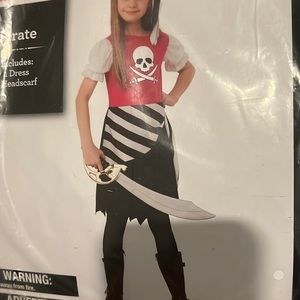 Girls pirates costume